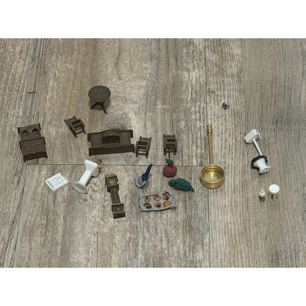 Vtg Lot 17 Piece Mismatched Dollhouse Bathroom Furniture Decorative Decor -Clock